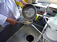 P1030673s.JPG (14283 バイト)